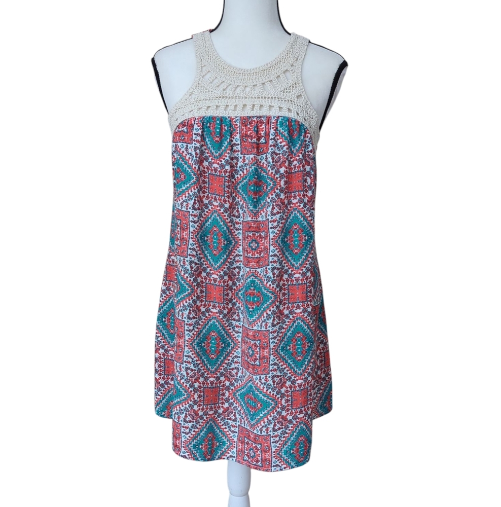 Speechless Crochet Style Neckline Lined Summer Dress MEDIUM Red Torquoise